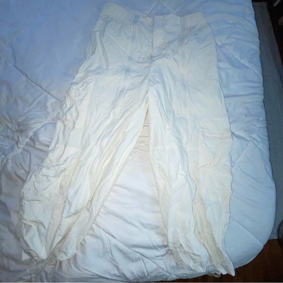 Urban Outfitters Cargo Pants - size 16 - Picture 3 of 13